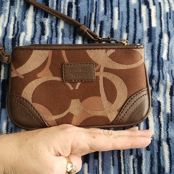 Wristlet - Picture 2 of 5